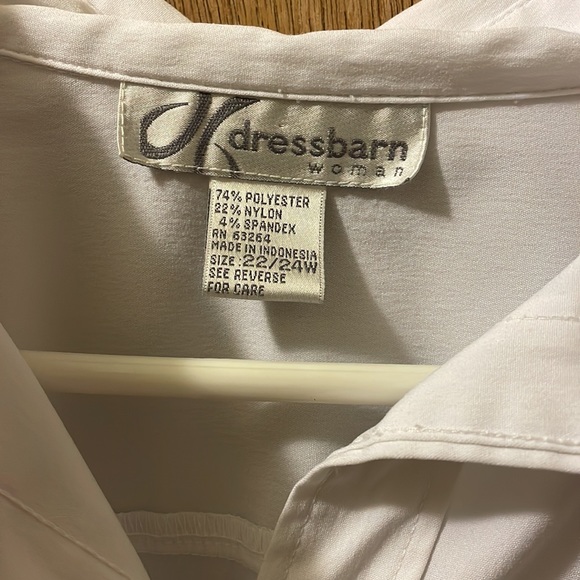 Dressbarn Woman White Button Blouse Sz. 22/24 Career Modest Neckline - Picture 3 of 5